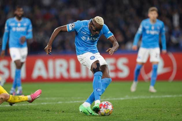 Victor Osimhen (SSC Napoli) scores his team s first goal, UEFA Champions League 2023 2024 - Round of 16 First Leg, SSC Napoli vs FC Barcelona, Barca Diego Armando Maradona StadiuÃ¬, February 21, 2024, Naples, Italy.