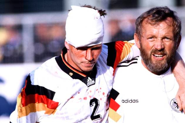 REUTHER Stefan Team Germany injured UEFA European Football Championship 1992 Sweden Preliminary round match Germany Scotland 2 0 on June 15, 1992 in Norrkoeping Copyright: xLacixPerenyix