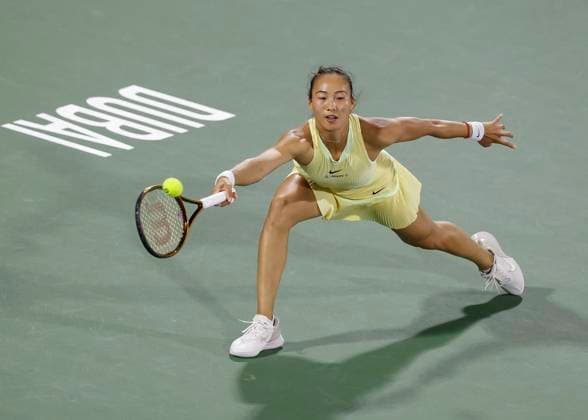 Qinwen Zheng, Dubai Duty Free Tennis Championships, Dubai, U A E Tennis Dubai Tennis Championships 2024 WTA Dubai Duty Free Tennis Stadium Dubai United Arab Emirates 22 February 2024 Copyright: xJuergenxHasenkopfx