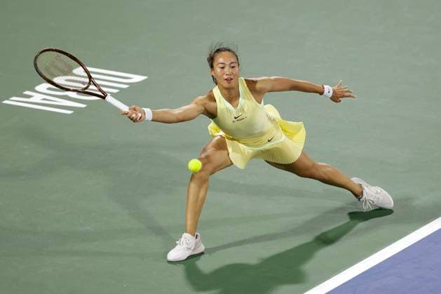 Qinwen Zheng, Dubai Duty Free Tennis Championships, Dubai, U A E Tennis Dubai Tennis Championships 2024 WTA Dubai Duty Free Tennis Stadium Dubai United Arab Emirates 22 February 2024 Copyright: xJuergenxHasenkopfx