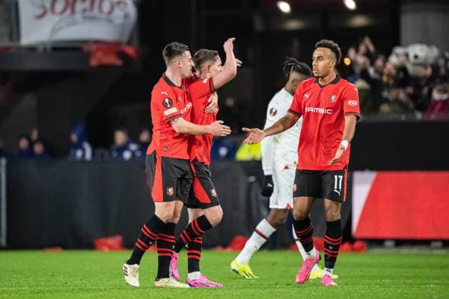 Joie des joueurs du Stade Rennais aprÃ s le but de Benjamin Bourigeaud (Stade Rennais) FOOTBALL : Stade Rennais x AC Milan - Ligue Europa - Barrage retour - 22 02 2024 BaptisteAutissier Panoramic 