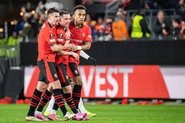 Joie des joueurs du Stade Rennais aprÃ s le but de Benjamin Bourigeaud (Stade Rennais) FOOTBALL : Stade Rennais x AC Milan - Ligue Europa - Barrage retour - 22 02 2024 BaptisteAutissier Panoramic 