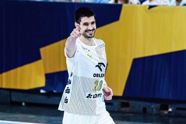 Goal celebration Eduardo Gurbindo Martinez THW Kiel, 28 GER, THW Kiel vs RK Eurofarm Pelister, Handball, Champions League, Matchday 12, Season 2023 2024, 22 02 2024 GER, THW Kiel vs RK Eurofarm Pelister, Handball, Champions League, Matchday 12, Season 2023 2024, 22 02 2024 Kiel Copyright: xEibner-Pressefoto MarcelxvonxFehrnx EP_MFN