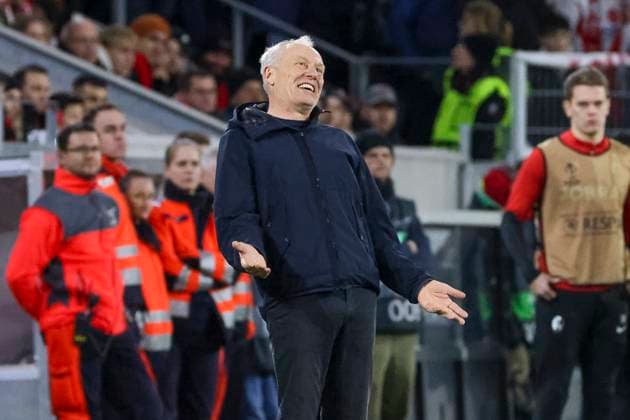 Christian Streich SC Freiburg, Coach , Gesture, gestures, gesticulates , Football, UEFA Europa League, Play off 2 match, 2023 2024, SC Freiburg vs RC Lens, 22 02 2024, Europa Park Stadion , Freiburg im Breisgau, Germany Freiburg im Breisgau Europa Park Stadion Baden Wuerttemberg Germany Copyright: xGrantxHubbsx