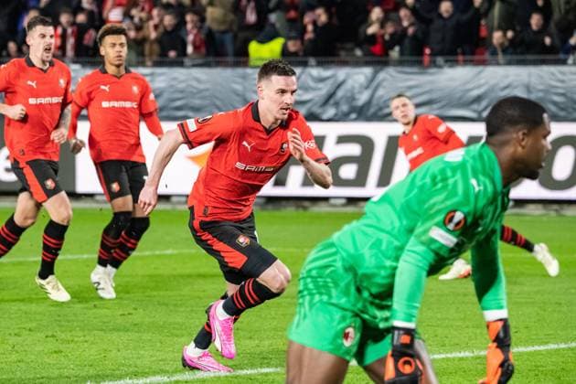Joie des joueurs du Stade Rennais aprÃ s le but de Benjamin Bourigeaud (Stade Rennais) FOOTBALL : Stade Rennais x AC Milan - Ligue Europa - Barrage retour - 22 02 2024 BaptisteAutissier Panoramic 