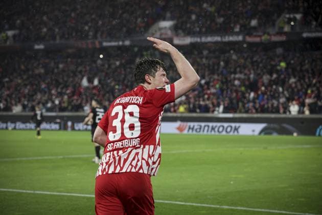 Joie des joueurs de l equipe SC Fribourg apres le but de MICHAEL GREGORITSCH 38 FOOTBALL : UEFA Europa League. SC Freibourg - RC Lens -22 02 2024 ElyxandroCegarra Panoramic 