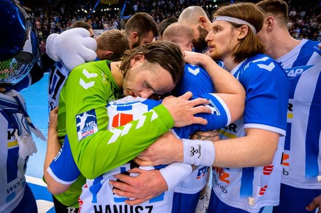 Bilder des Jahres 2024, Sport 02 Feburar Sport Themen der Woche KW08 Sport Bilder des Tages Stuttgart, 22. Februar 2024: HBL - 23 24 - TVB Stuttgart - MT Melsungen Torhueter Silvio Heinevetter (Stuttgart) Stuttgart Porsche Arena Baden-Württemberg Deutschland *** Stuttgart, February 22, 2024 HBL 23 24 TVB Stuttgart MT Melsungen Goalkeeper Silvio Heinevetter Stuttgart Stuttgart Porsche Arena Baden Württemberg Germany
