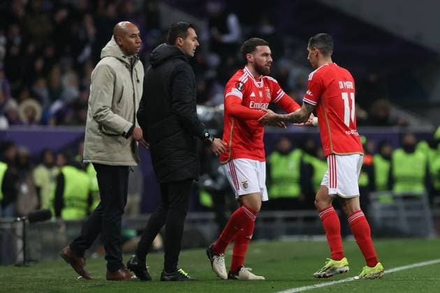 Toulouse Stadium de Toulouse, 22 02 2024 UEFA Europa League Play off Toulouse FC S L Benfica v l , Orkun Kokcu S L Benfica , Angel di Maria S L Benfica is substituted Copyright: JoaquimxFerreira