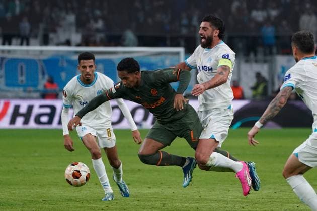 Eguinaldo (Chakhtar Donetsk) - Samuel Gigot (Olympique de Marseille) FOOTBALL : Olympique de Marseille vs Chakhtar Donetsk - 16e de finale retour d Europa League - Marseille - 22 02 2024 NorbertScanella Panoramic 