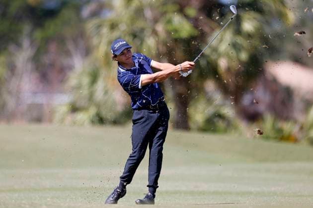 HOBE SOUND, FL - FEBRUARY 22: Charlie Woods, son of Tiger Woods, hits a shot from the fairway during pre-qualifying for The Cognizant Classic in The Palm Beaches at Lost Lake Golf Club on February 22, 2024 in Hobe Sound, Florida. (Photo by Joe Robbins Icon Sportswire) GOLF: FEB 22 PGA, Golf Herren Cognizant Classic Pre-Qualifying EDITORIAL USE ONLY Icon573240222021