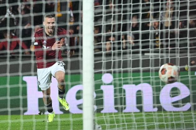Sport Bilder des Tages L-R Lukas Haraslin (Sparta) celebrates a goal in the Europa League 2nd round return leg match AC Sparta Prague vs Galatasaray Istanbul, Prague, February 22, 2024. (CTKxPhoto MichalxKamaryt) CTKPhotoP2024022209899  CTKPhotoP2024022209899