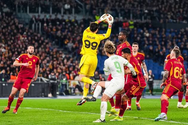 UEFA Europa League: AS Roma v Feyenoord Rome - AS Roma goalkeeper Mile Svilar during the 2nd leg of the UEFA Europa League Knockout Round Play-offs between AS Roma v Feyenoord at Stadio Olympico on 22 February 2024 in Rome, Italia. Copyright: xYannickxVerhoevenx