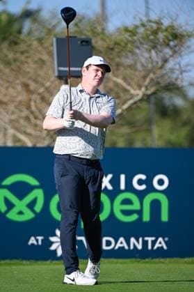 VALLARTA, - FEBRUARY 22: Robert McIntyre (SCO) watches his tee shot on 2 during Rd1 of the Mexico Open at Vidanta on February 22, 2024 in Puerto Vallarta, Mexico. (Photo by Ken Murray Icon Sportswire) GOLF: FEB 22 PGA, Golf Herren Mexico Open at Vidanta EDITORIAL USE ONLY Icon2402220041