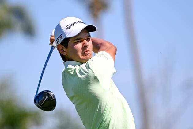 VALLARTA, - FEBRUARY 22: Omar Morales(a) (MEX) watches his tee shot on 8 during Rd1 of the Mexico Open at Vidanta on February 22, 2024 in Puerto Vallarta, Mexico. (Photo by Ken Murray Icon Sportswire) GOLF: FEB 22 PGA, Golf Herren Mexico Open at Vidanta EDITORIAL USE ONLY Icon2402220251