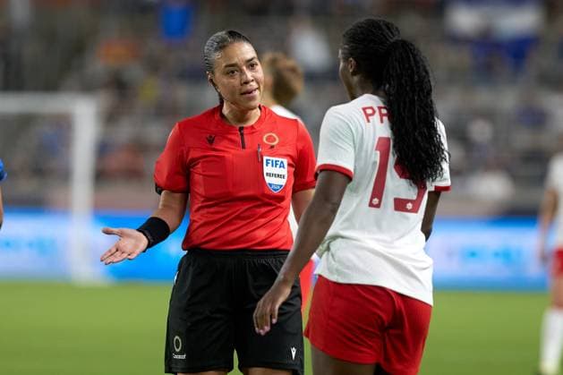 RECORD DATE NOT STATED Concacaf W Gold Cup 2024 Canada vs El Salvador Referee Melissa Borjas of Honduras and Nichelle Prince of Canada during the Group stage, Group C match between Canada and El Salvador as part of the Concacaf Womens Gold Cup 2024, at Shell Energy Stadium on February 22, 2024 in Houston, Texas, United States. HOUSTON TEXAS UNITED STATES  Copyright: xGustavoxValdezx 20240222204318_CWGC_24_GC_CAN_ESA_BORJAS101