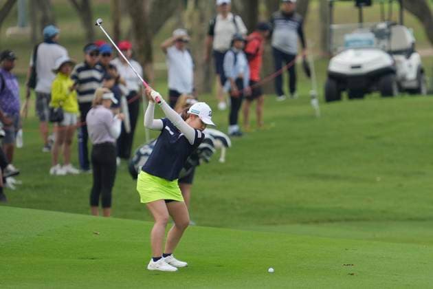 Honda LPGA, Golf Damen Thailand 2024 Round 2 Ayaka Furue of Japan is playing her approach shot during the second round of the Honda LPGA Thailand 2024 at Siam Country Club Old Course in Chonburi, Thailand, on February 23, 2024. Chonburi Thailand  Copyright: xVachiraxVachirax originalFilename:kalong-hondalpg240222_npxwl.jpg