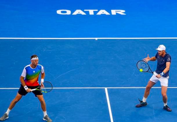ATP, Tennis Herren Qatar Exxonmobil Open Tennis Tournament 2024 Jamie Murray from Great Britain and Michael Venus from New Zealand are competing against Ariel Behar from Uruguay and Adam Pavlasek from the Czech Republic in their doubles semifinal match at the ATP Qatar ExxonMobil Open tennis tournament at the Khalifa International Tennis Complex in Doha, Qatar, on February 23, 2024. DOHA Qatar  Copyright: xNoushadxThekkayilx originalFilename:varittyakkal-atpqatar240223_npBKQ.jpg