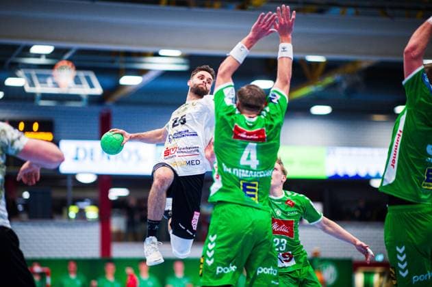 23 02 2024 Handball, 2023 2024, 2 Bundesliga, 22 Matchday, GWD Minden HC Elbflorenz Dresden L R Sebastian Greß Elbflorenz , Bjarni Valdimarsson Minden