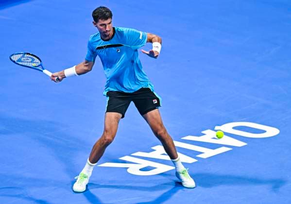 ATP, Tennis Herren Qatar Exxonmobil Open Tennis Tournament 2024 Alexei Popyrin of Australia is playing in his semifinal singles match against Karen Khachanov at the ATP Qatar ExxonMobil Open tennis tournament at the Khalifa International Tennis Complex in Doha, Qatar, on February 23, 2024. DOHA Qatar  Copyright: xNoushadxThekkayilx originalFilename:varittyakkal-atpqatar240223_npoKg.jpg