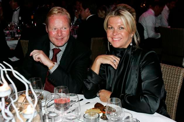Onderwerp Subject: Profvoetbalgala 2007 Eredivisie Reklame: Club Team Country: PSV Seizoen Season: 2006 2007 2007 2008 FOTO PHOTO: Profvoetbalgala. PSV s coach Ronald KOEMAN (L) and his wife HILVERSUM NLD Content not available for redistribution in The Netherlands directly or indirectly through any third parties. Copyright: xBSRxAgencyx 07690903S8X4154