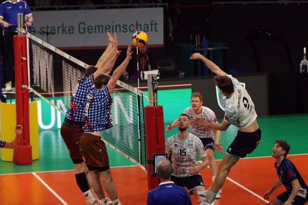 Volleyball Bundesliga Men, WWK Volleys Herrsching vs ASV Dachau, 23 02 2024 Volleyball Bundesliga Men, WWK Volleys Herrsching blue vs ASV Dachau white , Main Round, Munich, 23 02 2024 Picture Attack Patrick Rupprecht 9, ASV Dachau Copyright: xBEAUTIFULxSPORTS NilsxKoepkex