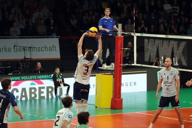 Volleyball Bundesliga Men, WWK Volleys Herrsching vs. ASV Dachau, 23 02 2024 Volleyball Bundesliga Men, WWK Volleys Herrsching blue vs. ASV Dachau white , Main Round, Munich, 23 02 2024 Picture Copyright: xBEAUTIFULxSPORTS NilsxKoepkex