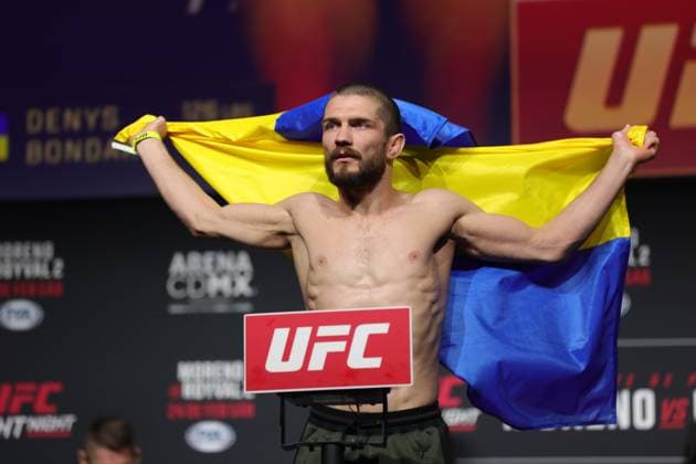 UFC Fight Night: Moreno vs Royval 2 Ceremonial Weigh-in February 23, 2024, Mexico City, Mexico: Denys Bondar of Ukraine poses on the scale during the UFC Fight Night ceremonial weigh-in at CDMX Arena. on February 23, 2024 in Mexico City, Mexico. (Photo by Luis Marin Eyepix Group) Copyright: xLuisxMarin xEyepixxGroupx LM_23022024_112548