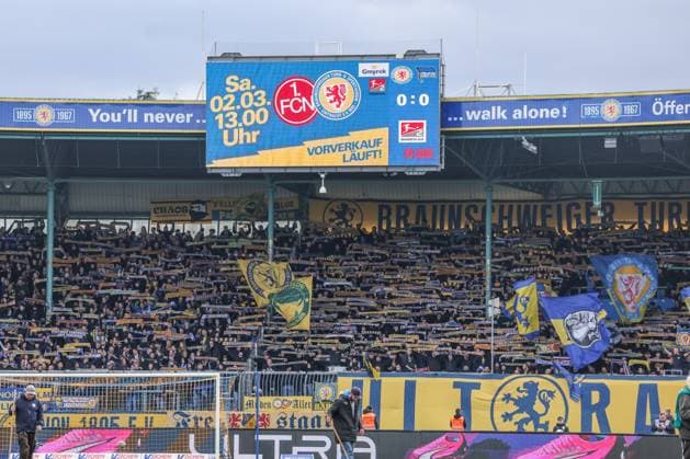24 02 2024, Football, 2 Bundesliga, Matchday 23, Season 2023 2024, Eintracht Braunschweig Hertha BSC, Fans of Eintracht Braunschweig Braunschweig Eintracht Stadion NDS Germany xRHR PHOTO TRx Copyright: RHR-FOTOx RHR-FOTO TR
