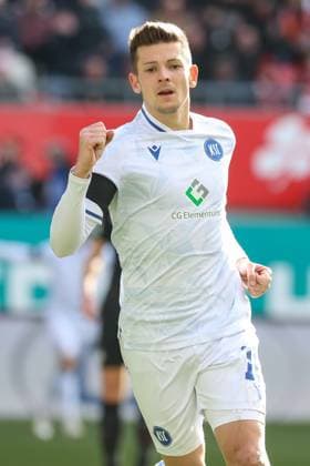 24 02 2024, xusrbx, Soccer 2 Bundesliga, 1 FC Kaiserslautern Karlsruher SC emspor, Marvin Wanitzek Karlsruher SC , 10 , goal for 0 1 in the 51st minute of the match DFL DFB REGULATIONS PROHIBIT ANY USE OF PHOTOGRAPHS as IMAGE SEQUENCES and or QUASI VIDEO Kaiserslautern