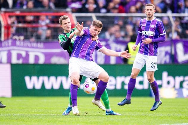 24 02 2024 Soccer, 2023 2024, 2 Bundesliga, Matchday 23, VfL Osnabrück Hannover 96 L R Fabian Kunze Hannover , Erik Engelhardt Osnabrück DFL REGULATIONS PROHIBIT ANY USE OF PHOTOGRAPHS AS IMAGE SEQUENCES AND OR QUASI VIDEO