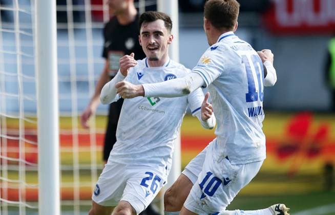 3 0 for KSC by Paul Nebel 26, Karlsruher SC 24 02 2024, Soccer, 2 Bundesliga, FC Kaiserslautern Karlsruher SC, 23 Matchday, Season 2023 24, Fritz Walter Stadion, Kaiserslautern, Germany, zmdz, DFB DFL regulations prohibit any use of photographs as image sequences and or quasi video FC Kaiserslautern Karlsruher SC