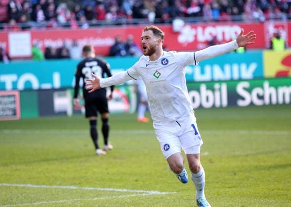 4 0 Karlsruher SC by Budu Zivzivadze 11, Karlsruher SC 24 02 2024, Football, 2 Bundesliga, FC Kaiserslautern Karlsruher SC, 23 Matchday, Season 2023 24, Fritz Walter Stadion, Kaiserslautern, Germany, zmdz, DFB DFL regulations prohibit any use of photographs as image sequences and or quasi video FC Kaiserslautern Karlsruher SC