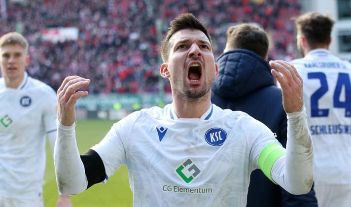 Jerome Gondorf 8, Karlsruher SC celebrates the 4 0 by Budu Zivzivadze 11, Karlsruher SC 24 02 2024, Soccer, 2 Bundesliga, FC Kaiserslautern Karlsruher SC, Matchday 23, Season 2023 24, Fritz Walter Stadion, Kaiserslautern, Germany, zmdz, DFB DFL regulations prohibit any use of photographs as image sequences and or quasi video FC Kaiserslautern Karlsruher SC