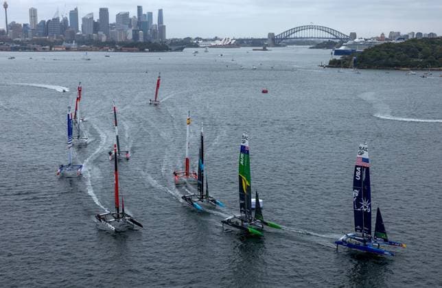 Bilder des Jahres 2024, Sport 02 Feburar Sport Themen der Woche KW08 (240224) -- SYDNEY, Feb. 24, 2024 -- Sailors compete on Race Day 1 of the Australia Sail Grand Prix () in Sydney, Australia, Feb. 24, 2024. (Ricardo Pinto Handout via Xinhua) (SP)AUSTRALIA-SYDNEY-SAILING- SailGP 