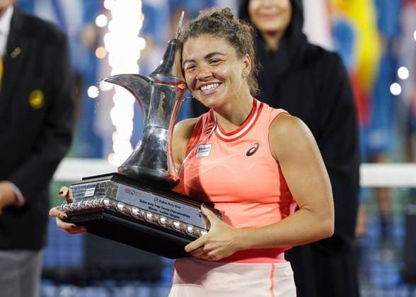 Jasmine Paolini with the trophy, trophy ceremony, presentation, Dubai Duty Free Tennis Championships, Dubai, U A E Tennis Dubai Tennis Championships 2024 WTA Dubai Duty Free Tennis Stadium Dubai United Arab Emirates 24 February 2024 Copyright: xJuergenxHasenkopfx