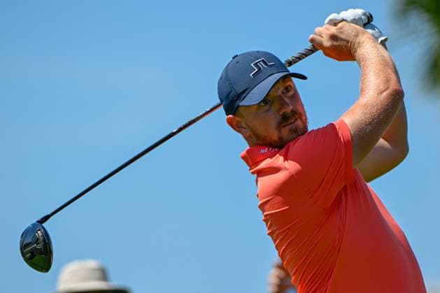 VALLARTA, - FEBRUARY 24: Matthew Wallace (ENG) watches his tee shot on 2 during Rd3 of the Mexico Open at Vidanta on February 24, 2024 in Puerto Vallarta, Mexico. (Photo by Ken Murray Icon Sportswire) GOLF: FEB 24 PGA, Golf Herren Mexico Open at Vidanta EDITORIAL USE ONLY Icon2402240133