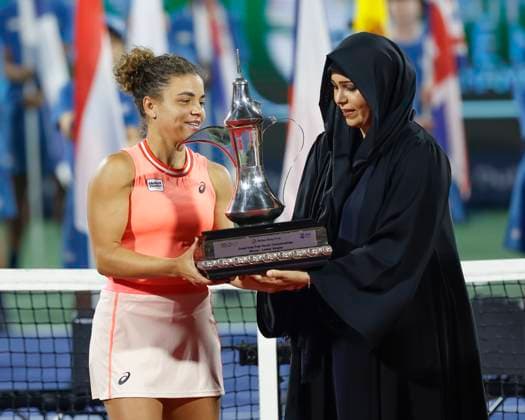 Sheikha Latifa presents the trophy to Jasmine Paolini, Award Ceremony, Presentation, Dubai Duty Free Tennis Championships, Dubai, U A E Tennis Dubai Tennis Championships 2024 WTA Dubai Duty Free Tennis Stadium Dubai United Arab Emirates 24 February 2024 Copyright: xJuergenxHasenkopfx