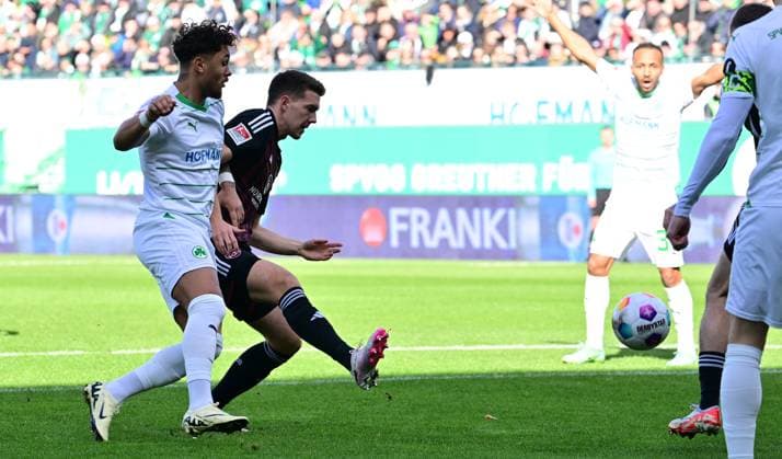 25 02 2024 Soccer Season 2023 2024 2 Soccer Bundesliga 23 Matchday SpVgg Greuther Fürth Kleeblatt 1 FC Nürnberg FCN Club Derby Frankenderby Sportfoto Zink xwoxzix DFL regulations prohibit any use of photographs as image sequences and or quasi video only for editorial use Armindo Sieb 30, SpVgg Greuther Fürth Florian Flick 6, 1 FC Nürnberg FCN