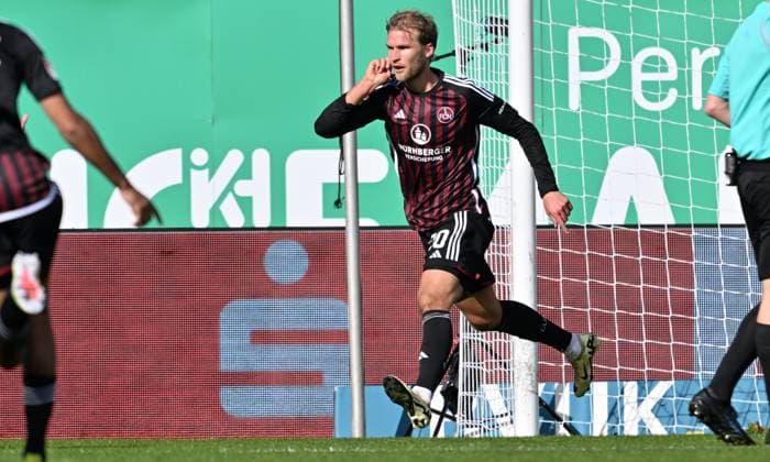 25 02 2024 Soccer Season 2023 2024 2 Soccer Bundesliga 23 Matchday SpVgg Greuther Fürth Kleeblatt 1 FC Nürnberg FCN Club Derby Frankenderby Sportfoto Zink xwoxzix DFL regulations prohibit any use of photographs as image sequences and or quasi video only for editorial use Torjubel Jubel Freude nach Treffer Tor Torschuß zum 0 1 durch Sebastian Andersson 20, 1 FC Nürnberg FCN