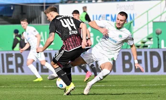 25 02 2024 Soccer Season 2023 2024 2 Soccer Bundesliga 23 Matchday SpVgg Greuther Fürth Kleeblatt 1 FC Nürnberg FCN Club Derby Frankenderby Sportfoto Zink xwoxzix DFL regulations prohibit any use of photographs as image sequences and or quasi video only for editorial use Finn Jeltsch 44, 1 FC Nürnberg FCN Tim Lemperle 19, SpVgg Greuther Fürth