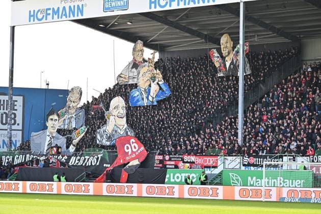 25 02 2024 Soccer Season 2023 2024 2 Soccer Bundesliga 23 Matchday SpVgg Greuther Fürth Kleeblatt 1 FC Nürnberg FCN Club Derby Frankenderby Sportfoto Zink xwoxzix DFL regulations prohibit any use of photographs as image sequences and or quasi video only for editorial use Choreo Choreografie Clubfans Protest Fanprotest against investors