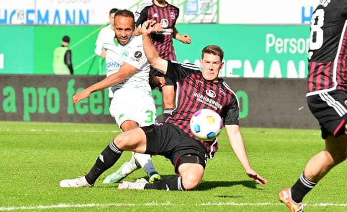 25 02 2024 Soccer Season 2023 2024 2 Soccer Bundesliga 23 Matchday SpVgg Greuther Fürth Kleeblatt 1 FC Nürnberg FCN Club Derby Frankenderby Sportfoto Zink xwoxzix DFL regulations prohibit any use of photographs as image sequences and or quasi video only for editorial use Julian Green 37, SpVgg Greuther Fürth Florian Flick 6, 1 FC Nürnberg FCN