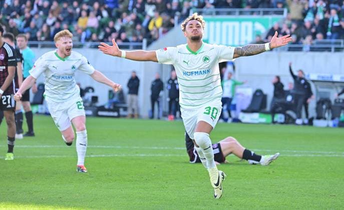 25 02 2024 Soccer Season 2023 2024 2 Soccer Bundesliga 23 Matchday SpVgg Greuther Fürth Kleeblatt 1 FC Nürnberg FCN Club Derby Frankenderby Sportfoto Zink xwoxzix DFL regulations prohibit any use of photographs as image sequences and or quasi video only for editorial use Torjubel Jubel Freude nach Treffer Tor Torschuß zum 2 1 durch Armindo Sieb 30, SpVgg Greuther Fürth