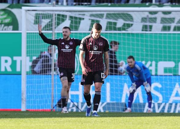 25 02 2024 Soccer Season 2023 2024 2 Soccer Bundesliga 23 Matchday SpVgg Greuther Fürth Kleeblatt 1 FC Nürnberg FCN Club Derby Frankenderby Sportfoto Zink DaMa xdaxmax DFL regulations prohibit any use of photographs as image sequences and or quasi video only for editorial use Jannes Kilian Horn 38, 1 FC Nürnberg FCN Erik Wekesser 13, 1 FC Nürnberg FCN Carl Klaus 1, 1 FC Nürnberg FCN disappointed Disappointment after conceding goal