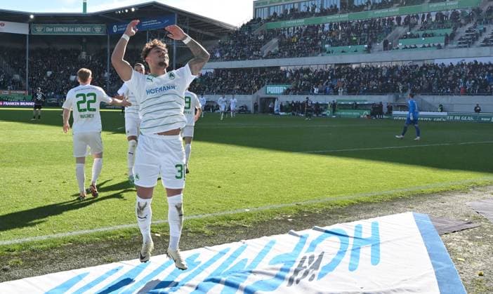 25 02 2024 Soccer Season 2023 2024 2 Soccer Bundesliga 23 Matchday SpVgg Greuther Fürth Kleeblatt 1 FC Nürnberg FCN Club Derby Frankenderby Sportfoto Zink xwoxzix DFL regulations prohibit any use of photographs as image sequences and or quasi video only for editorial use Torjubel Jubel Freude nach Treffer Tor Torschuß zum 2 1 durch Armindo Sieb 30, SpVgg Greuther Fürth