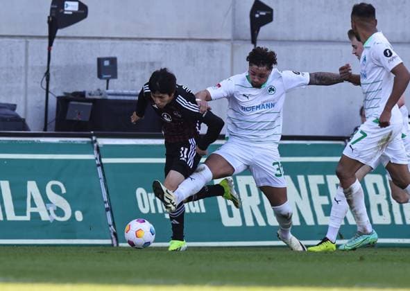 25 02 2024 Soccer Season 2023 2024 2 Soccer Bundesliga 23 Matchday SpVgg Greuther Fürth Kleeblatt 1 FC Nürnberg FCN Club Derby Frankenderby Sportfoto Zink DaMa xdaxmax DFL regulations prohibit any use of photographs as image sequences and or quasi video only for editorial use Kanji Okunuki 11, 1 FC Nürnberg FCN Armindo Sieb 30, SpVgg Greuther Fürth