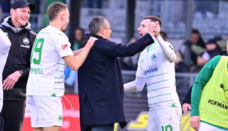 25 02 2024 Soccer Season 2023 2024 2 Soccer Bundesliga 23 Matchday SpVgg Greuther Fürth Kleeblatt 1 FC Nürnberg FCN Club Derby Frankenderby Sportfoto Zink xwoxzix DFL regulations prohibit any use of photographs as image sequences and or quasi video only for editorial use Tim Lemperle 19, SpVgg Greuther Fürth Rachid Azzouzi Sport Director Managing Director Sport SpVgg Greuther Fürth Branimir Hrgota 10 SpVgg Greuther Fürth Jubel Freude nach Spielende