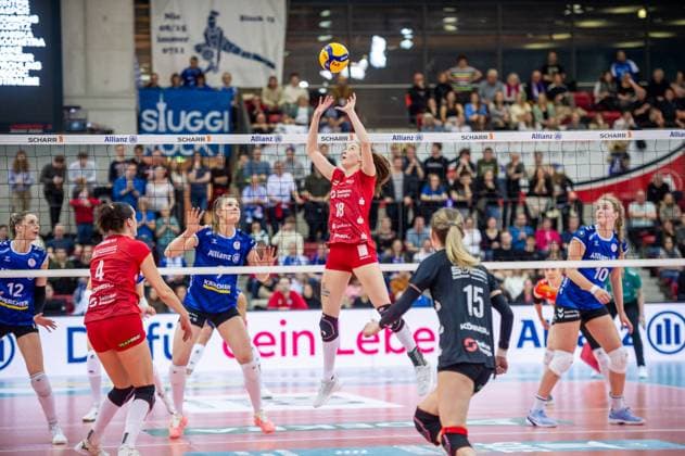 Sarah Straube Dresdner SC, 18 Ball reception Allianz MTV Stuttgart Dresdner SC, Sport, Volleyball Bundesliga, Frauen, VBL, Saison 2023 24, 25 02 2024, Stuttgart SCHARRena , DEU Allianz MTV Stuttgart Dresdner SC, Sport, Volleyball Bundesliga, Frauen, VBL, Saison 2023 24, 25 02 2024, Stuttgart SCHARRena , DEU Stuttgart Copyright: xSandyxDinkelackerx EP_SDR