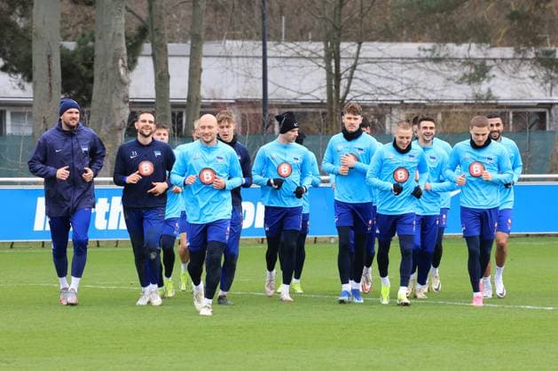 DEU, DFL, 2 FBL Hertha BSC, Training, 26 02 2024, Sportforum, Berlin, DEU, DFL, 2 FBL Hertha BSC, Training, im Bild Auslauftraining, auslaufen nach einem Spiel, Hertha Spielerkreis DFL regulations prohibit any use of Photographs as image sequences and or quasi video Foto Juergen Engler nordphoto GmbH nordphotoxGmbHx xEngler nph00076