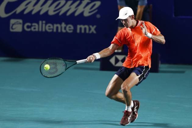 (240227) -- ACAPULCO, Feb. 27, 2024 -- Alex De Minaur of Australia returns a shot during the men s singles first round match between Alex De Minaur of Australia and Taro Daniel of Japan at the 2024 ATP, Tennis Herren Mexican Open tennis tournament in Acapulco, Mexico, Feb. 26, 2024. (Photo by Xinhua) (SP)MEXICO-ACAPULCO-TENNIS-MEXICAN OPEN FranciscoxCanedo 